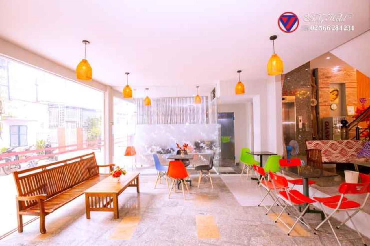 Yen Vy Hotel Quy Nhơn Zewnętrze zdjęcie
